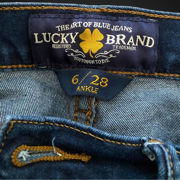 Lucky Brand Jeans - Picture 4 of 5